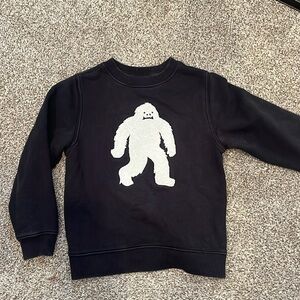Hannah Anderson yeti crew neck pull over 120cm 6-7